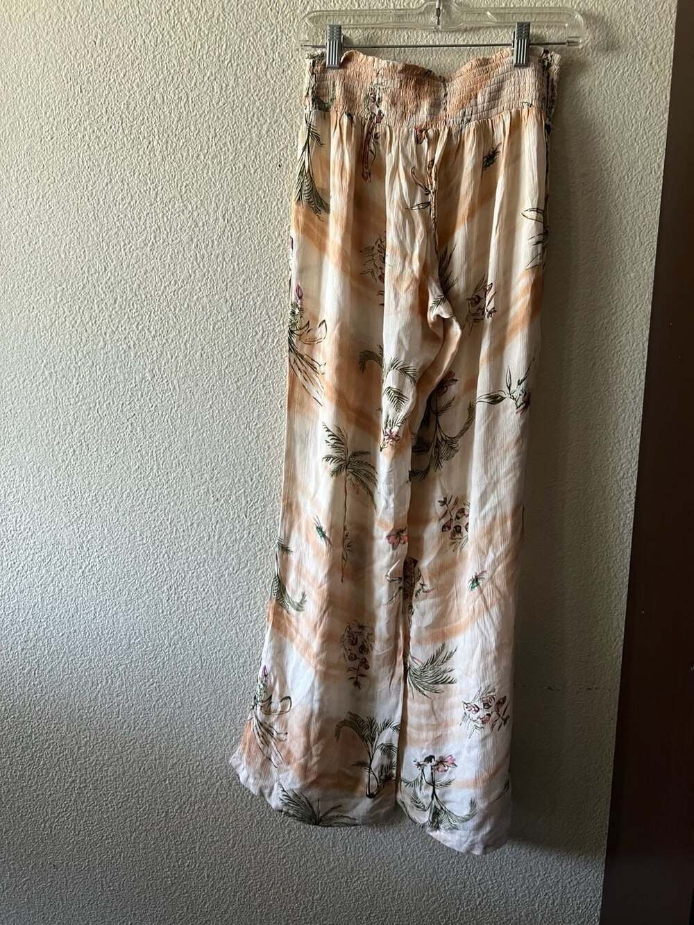 2 Pairs of O'Neill Women's Flowy Beach Pants Medium - Picture 8 of 8